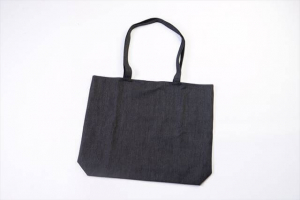 Ｂ４判・Ａ３判紙芝居枠用布バッグ　（手作りの商品ですので、柄・色は写真と異なることがあります。）