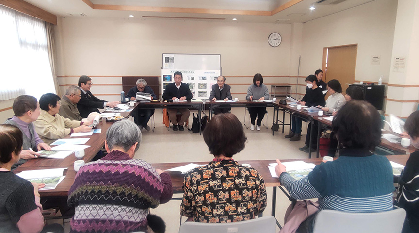 写真:「みんなの学び合い会」の様子